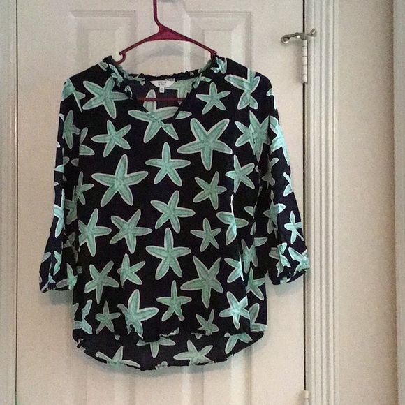 Crown and Ivy Starfish Top - Picture 1 of 2